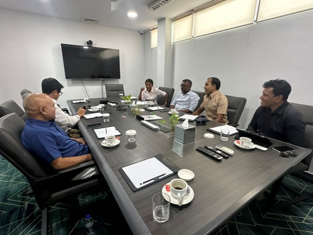 'Gaumu ge misraabu huri gothun rangalhu masahkai thakeh ekugai kurevumuge unmeedhu bodu'