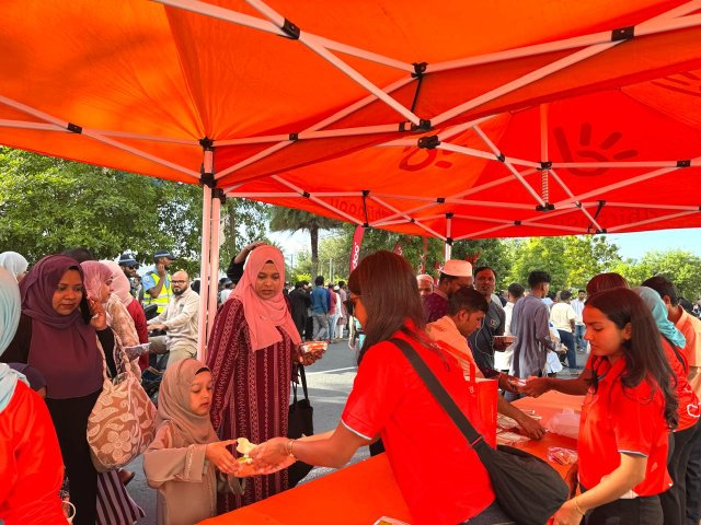Dhiraagu bodibathah bodu tharuheebeh!
