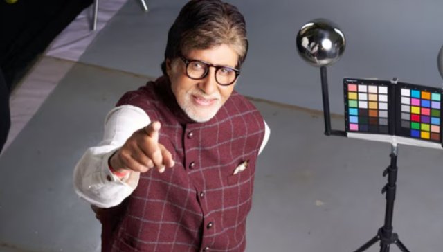 Umurun 83 aharuge Amitabh enme dhuvahakun 12 film ge masahkai ninmaalaifi