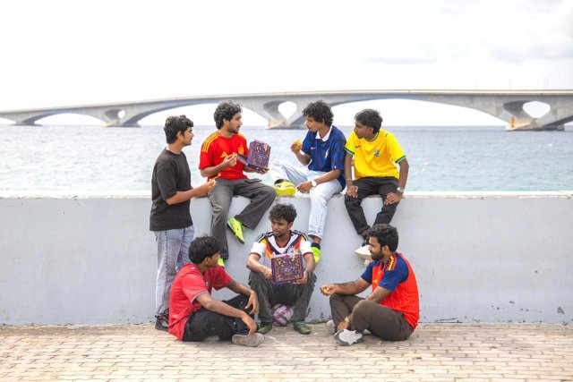 Dhiraagu pay customerunnah mifaharu 1 rf ah pizza bouna in pizza eh