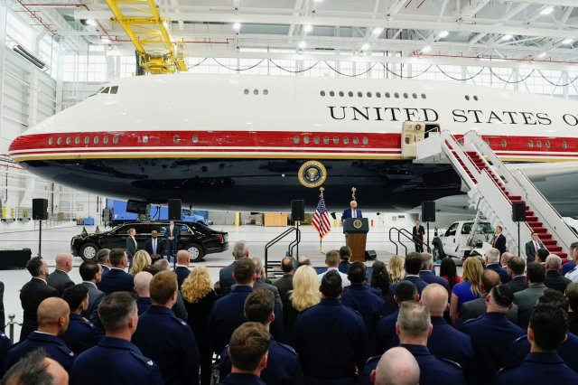 Qatar in hadhiyaakuri luxury jet, America ge aa 