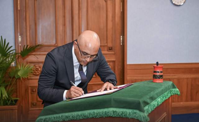 Thin aharuge mashroouthakah 2.5 billion ruffiyaa ge budget eh; hushalhan dhe mas dheefi