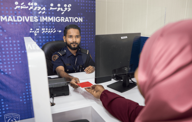 Dharavandhoo gai passport ge khidhumaiy fashaifi