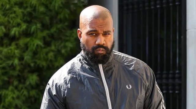 Boycott kuran govi govun thakaa eku ves Kanye ge concert kuriah!