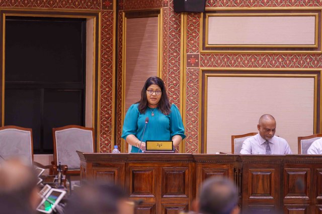 Hima bihsaa aasandha aa gulhey suvaalu thakah Minister ge javaabeh nei