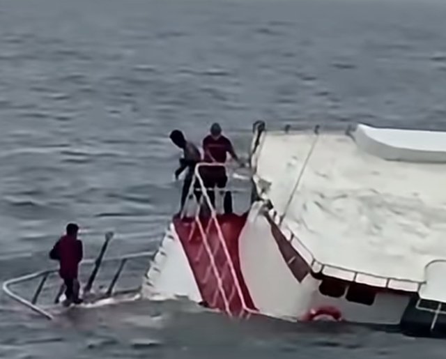 Bandun jahaali jazeera boat in dhathuru kuri emmen vanee salaamaiy koffai