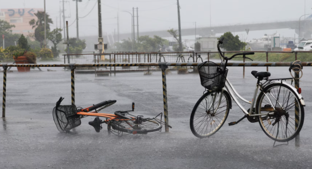 Typhoon Bavi Japan ge dhekunuge sarahadhuthakah araifi