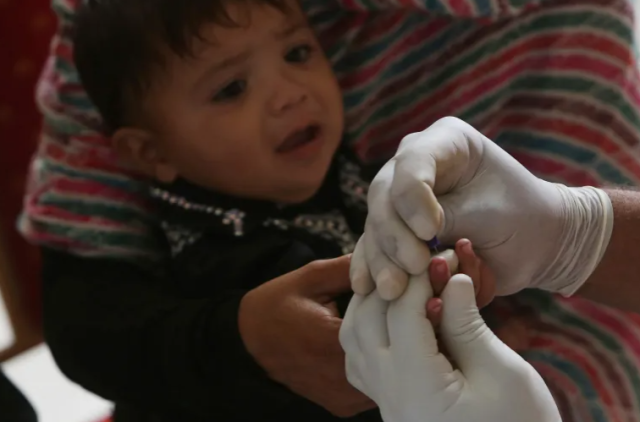 Pakistan gai hospitalehge ihumaalun 100 ahvure gina kudhinnah AIDS jehijje