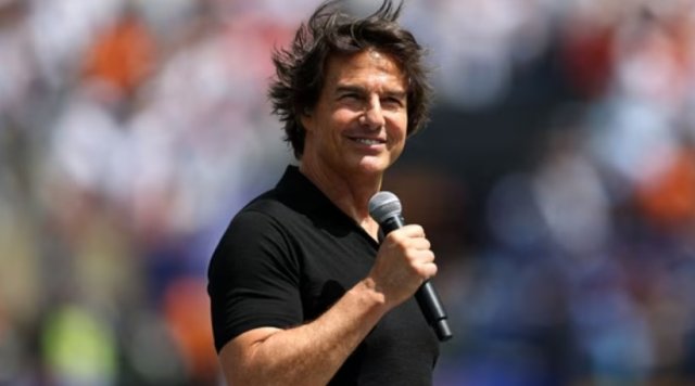 Tom Cruise ge dharifulhu Suri eyna ge namun bappa ge nan uni kuree keehve?