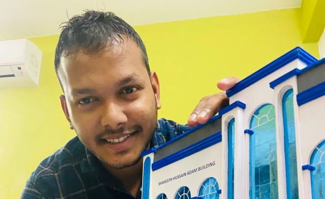 PEOPLE: Model hedhumuge fannu gai shaafiu varah kaamiyaabu!