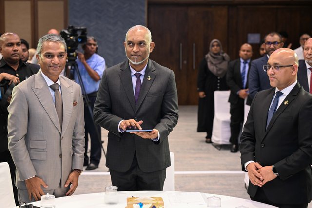 Raees ge advisor Janaa ge bank hulhuvumun gin bayaku social media gai faadukiyanee
