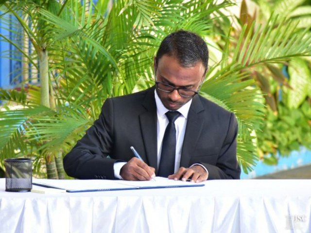 Gaazee ihsaan suspend kuree jinsee furassaaraige massala eh gai: JSC
