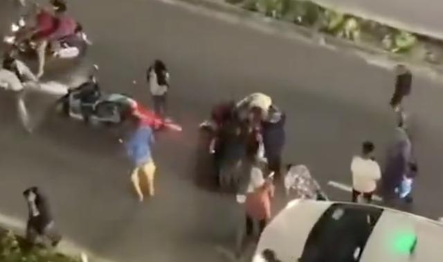 Kuda kujja aniyaavi accident: Heki hoadhan 2 car tow koffi
