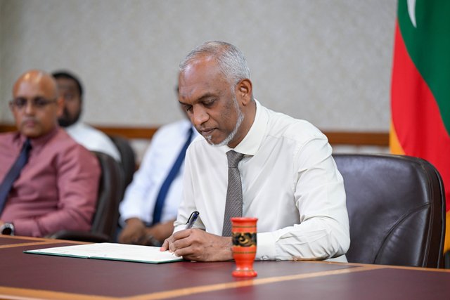Dhaairaa in kanboduvun faalhukurumun ves dollar ge 40 percent maarukuran majubooru koffi