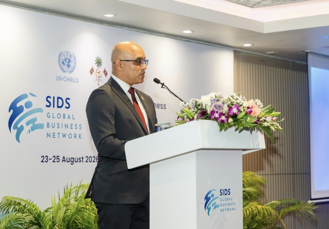 Sarukaarun anekkaa ves dharanyah 645 million ruffiyaa naganee