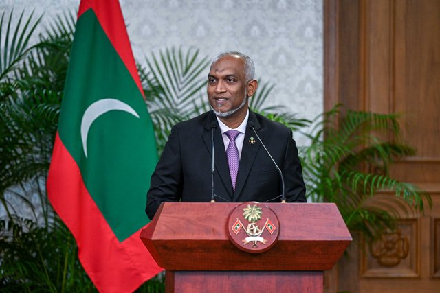 250 mililiter ah vure kudhi plastic fulheege buinthah baazaarah nerun manaa koffi