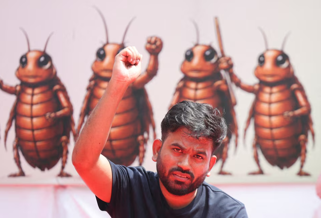 Delhi gai baavvan ulhunu muzaaharaage kurin, boat therein Abhijeet Dipke hayyaru koffi