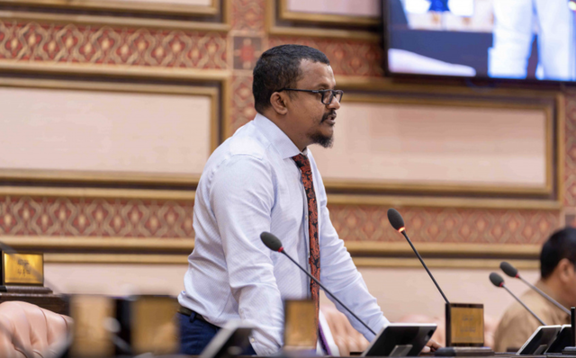 Kuh saabithu nuvanees mudhaa negeynee Highcourt medhuverikoh: Fazad