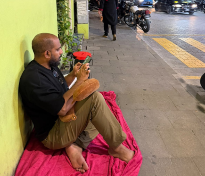 Kamaa behey idhaaraathakuge yageen kan dhinumun Saeed banduhai hoonukamuge halhuthaalu huttaalaifi