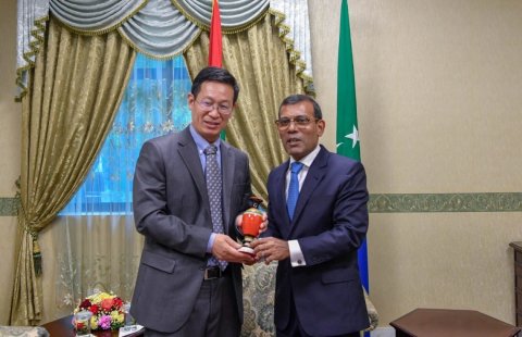 Raees Nasheed dhekiki vahakatha kah China in rahdhu dheefi
