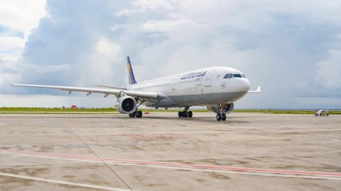 Jet fuel vikkaa agu Velana Airport in bodu koffi