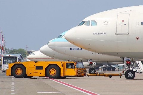 Velana International Airport in furan dhiya tourist eh ge athun vazanthakeh fenijje 