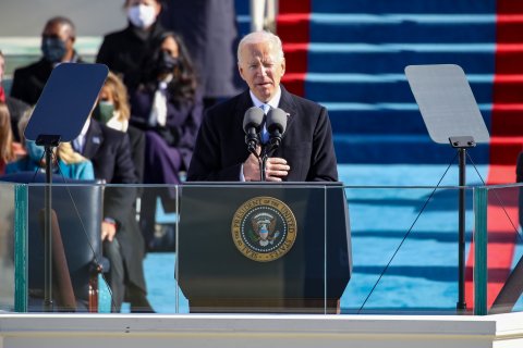 America ge raees kamaa Biden havaaluvevadaigennevun