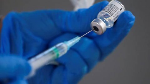 Japan in ves gai Pfizer vaccine beynun kurumuge huhdha dheefi 