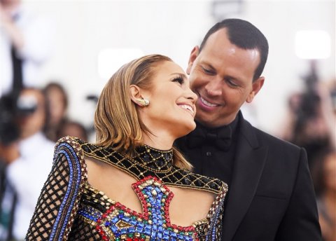 Jennifer Lopez aa loabiveriyaa vakivi kamah dhekevey vaahaka thah dhogukohfi 