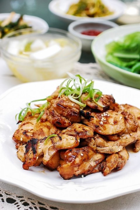 Roadha Malaafaiy: Korean barbeque chicken