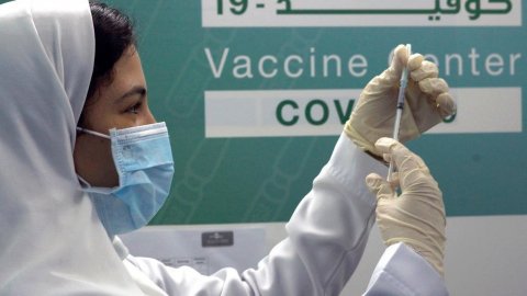 Saudi Arabia gai maabandu anhenunnah covid vaccine dheny