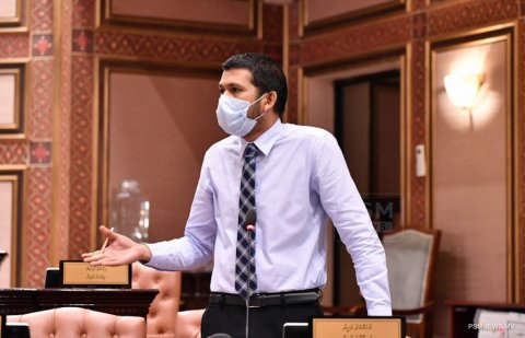 Fennamun dhanee Nasheed ge furaana ah vure Liyanu ge aburu ge mathikan: Wadde