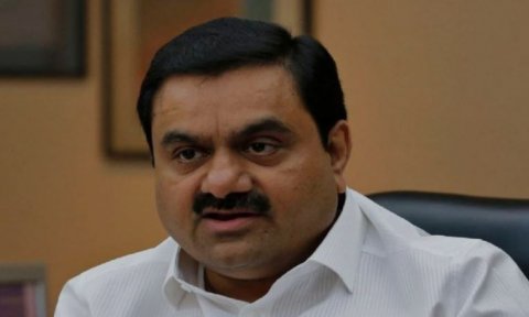 India ge Adani ah 4 dhuvahuge thereygai 13 billion dollaru gehlijje