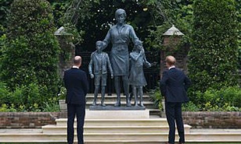 Princess Diana ahtakai William aai Harry ehgalakah araifi