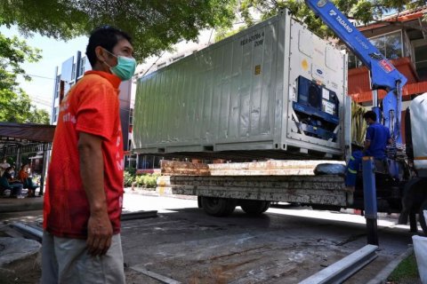 Thailand mortuary thah furi, maruvaa meehun containaru thakugai rakkaa kuranee