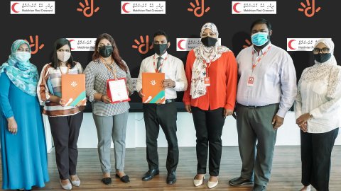 Dhiraagu in Dhivehi Red Crescent ah ehee foarukohdhenee