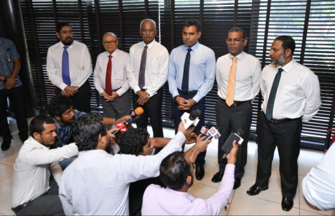 Nasheed vidhaalhuviyas verikamuge nizaamu badhal kuran party thakun nuruhey