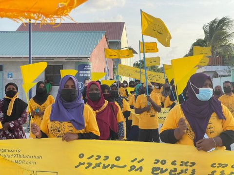 Komandoogai beyvvi siyaasee rally thah huttuvaifi 