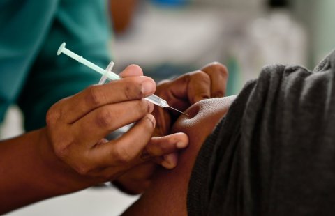 Himabihi nahthaalumah vaccine dhinumuge gaumee campaign eh fashanee