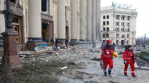 Kharkhiv gai dhin hamalaa ehgai 10 meehaku maruve gina bayakah aniyaa vejje