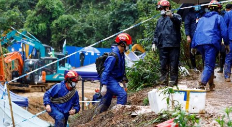 Vehtunu flight ge thahuleelu thakun govaa zaathuge ehcheh fenifa eh nuvey: China