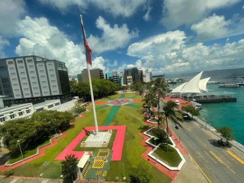 Alun vina indhai, Jumhooree maidhaan fehi kollaifi 