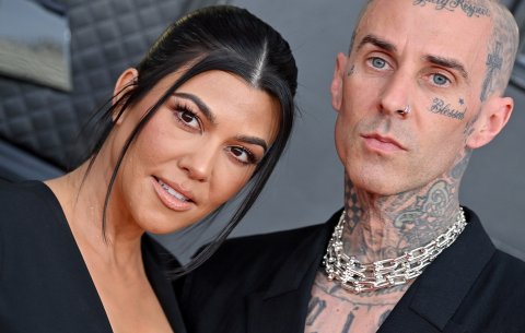 Kourtney aai Travis kaiveni koffi 