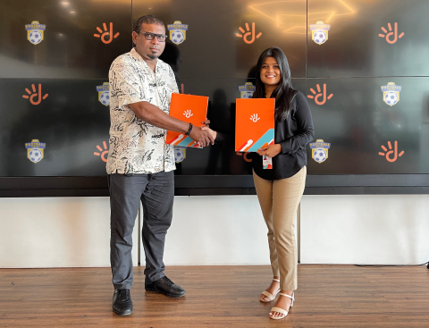 Kids football fiesta ge digital partner akah Dhiraagu