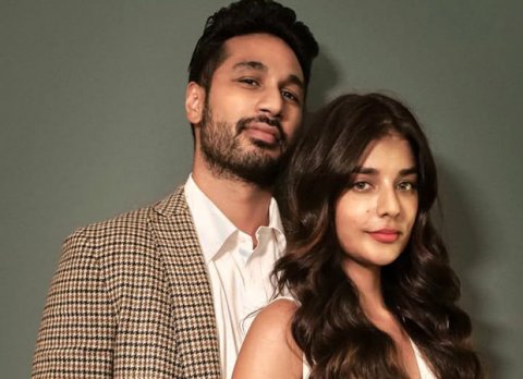 Arjun kanungo aai Carla kaiveni August 10 gai