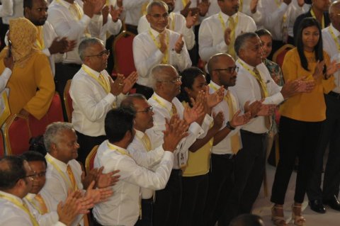 Raees nasheed ah thaaeedhu kuraa majlis member in MDP in vakivejje