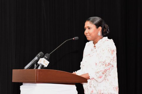 Komme meehakah ves rangalhu fandiyaarege haggu hoadhai dheynan: Hisaan