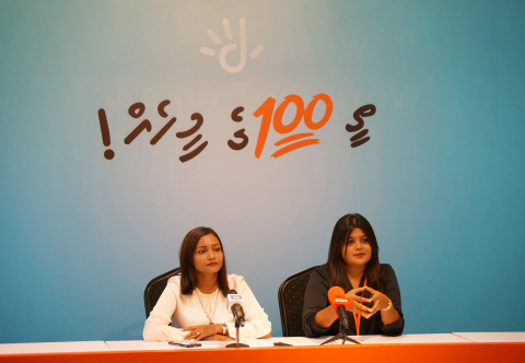 Dhiraagu customer innah 100 ge data pack thakeh!