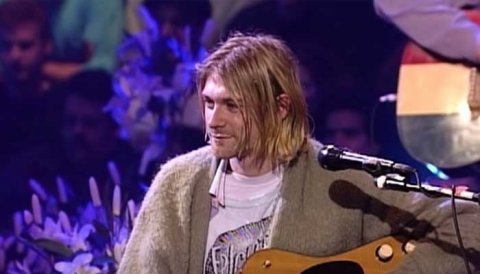 Kurt Cobain ge guitar eh 6 million dollarah vikkaalaifi