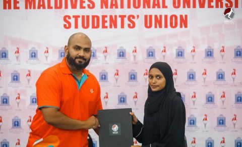 MNUSU futsal fiestaa 2023ge digital partner akah Dhiraagu!